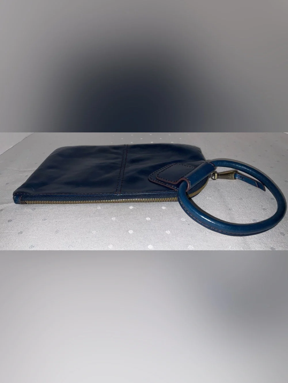 HOBO INTERNATIONAL BLUE LEATHER SABLE WRISTLET W RING - BRAND NEW